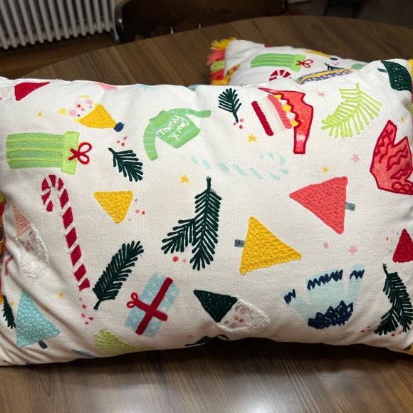 Christmas Pillows (2) Cute Oblong With Fringe Gnomes, Trees Sweaters Candy Canes - Picture 5 of 11